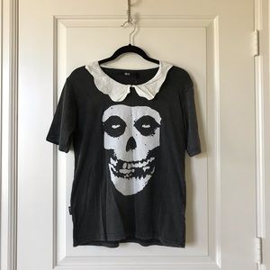 Modcloth black skull tee, size M